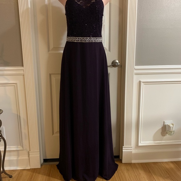 Women junior purple lace top halter maxi dress size (S) sleeveless zipper back - Picture 3 of 11